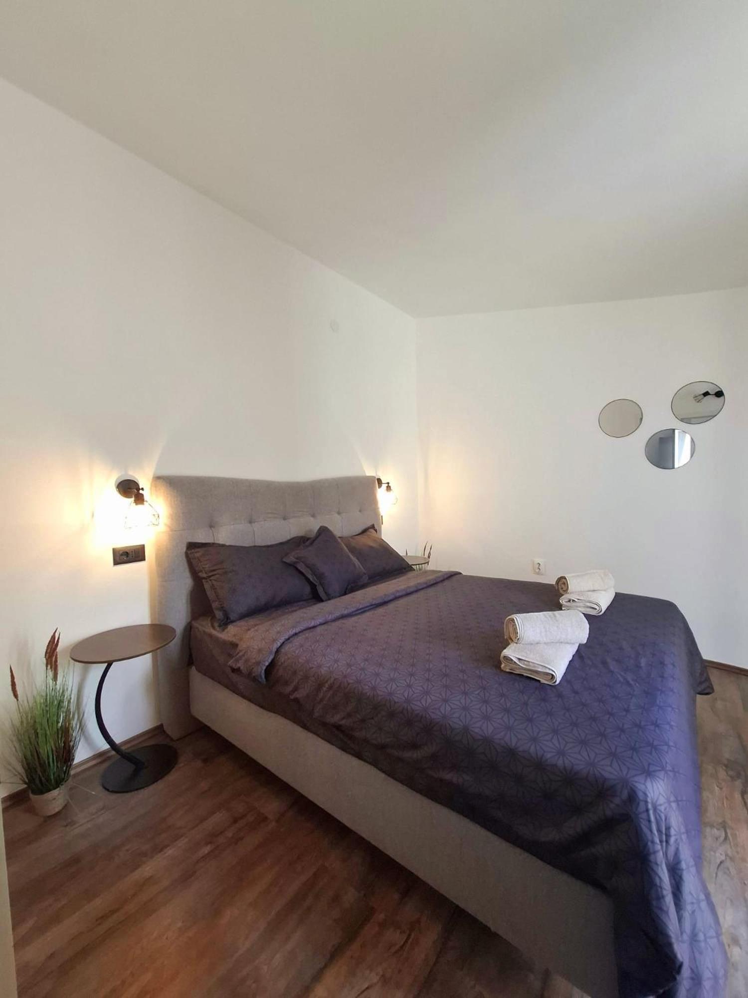 Appartamento Apartman Simun Primošten Esterno foto