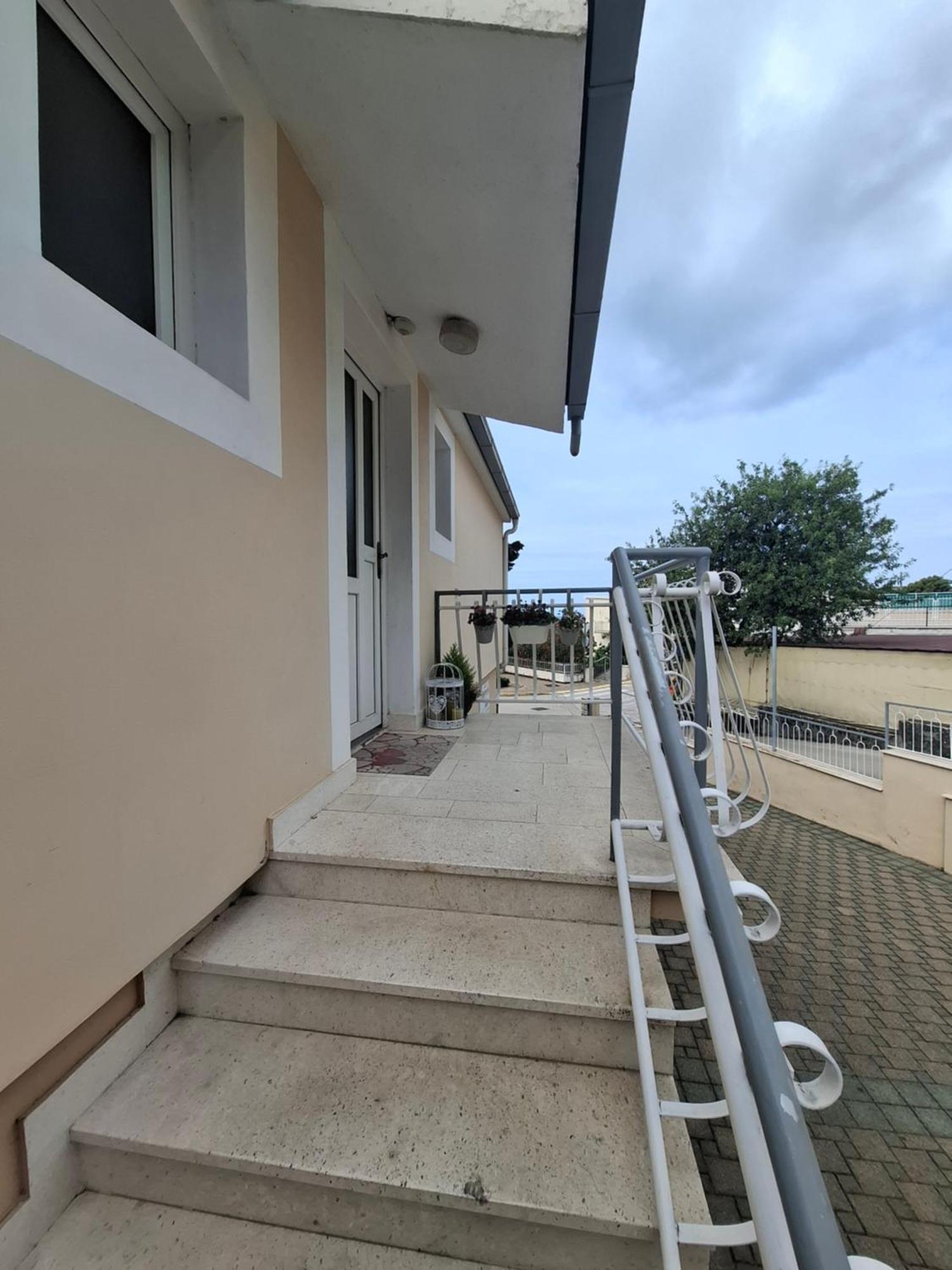 Appartamento Apartman Simun Primošten Esterno foto
