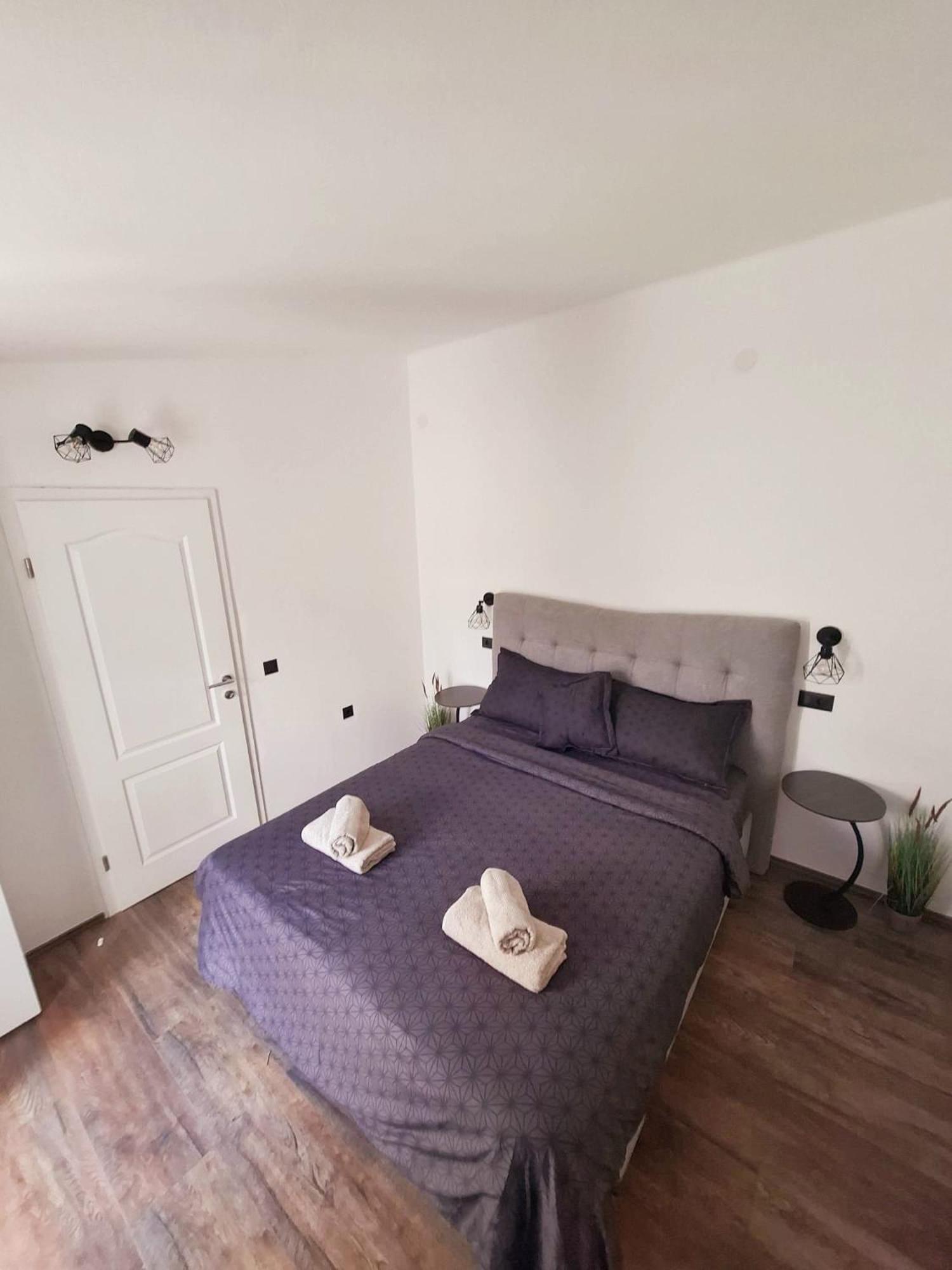 Appartamento Apartman Simun Primošten Esterno foto